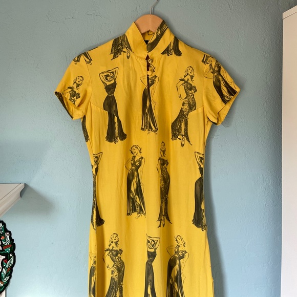 vintage betsey johnson pin up yellow high side slit dress button up stand collar - Picture 4 of 8